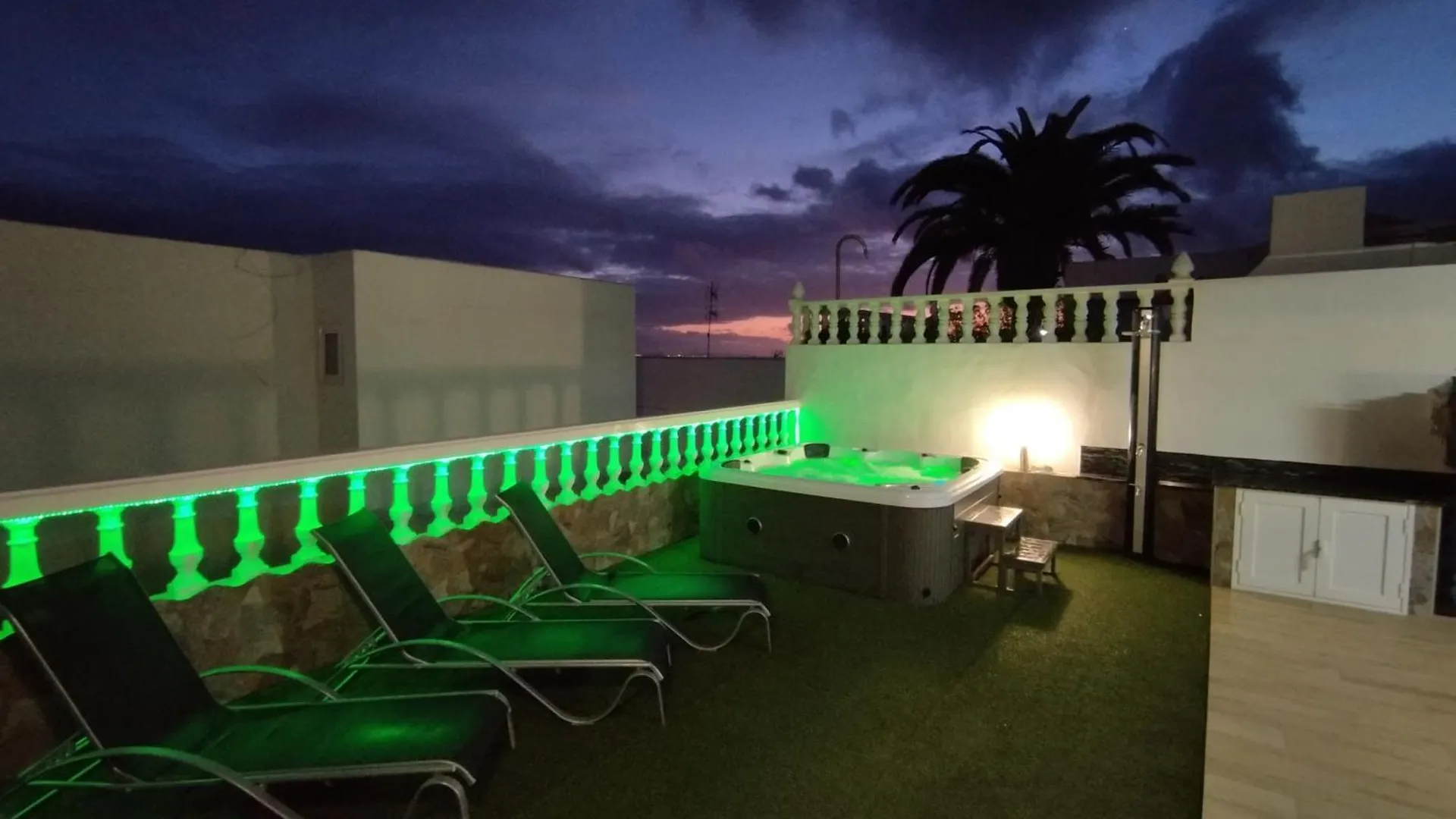 Villa Bungalow Aries Tias